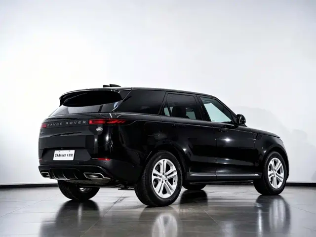 Land Rover Range Rover Sport — Фото автомобиля 6