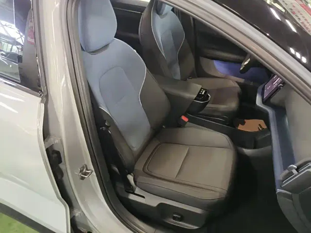 Volvo EX30 — Фото автомобиля 24
