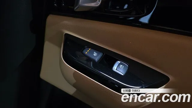 Kia Canival — Фото автомобиля 27
