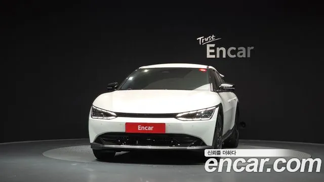 Kia EV6 — Фото автомобиля 3