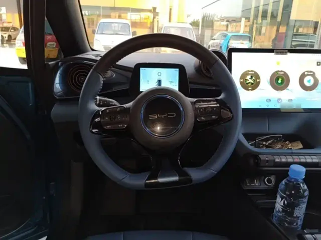 BYD Dolphin 2021 Model 405km Fashion Edition — Фото автомобиля 10