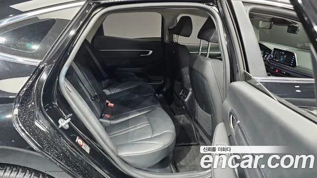 Hyundai Sonata — Фото автомобиля 11