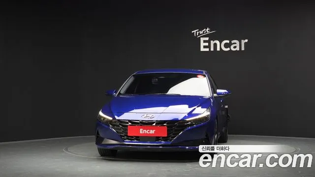 Hyundai Avante CN7 — Фото автомобиля 3