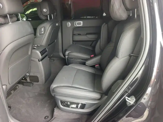 Li Auto L9 — Фото автомобиля 16