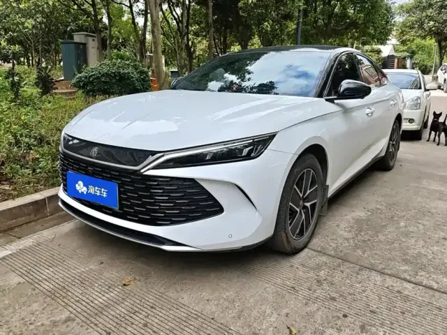 Фотография автомобиля — BYD Qin L