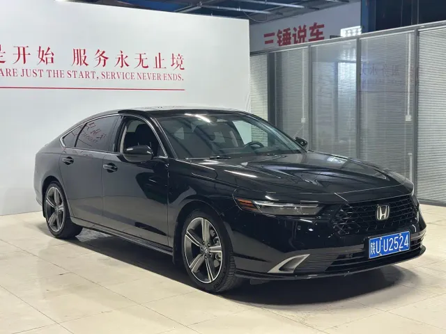 Honda Accord — Фото автомобиля 3