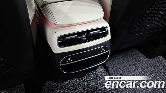 Genesis GV70 2.5T Бензин 2WD — Фото автомобиля 19