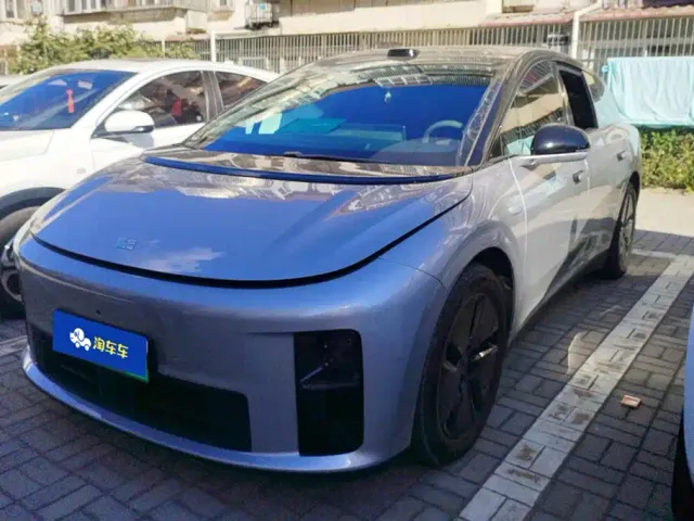 Фотография автомобиля — Li Auto i6
