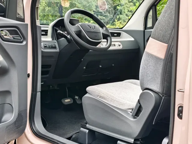 Wuling Hongguang Mini EV — Фото автомобиля 13