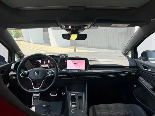 Volkswagen Golf GTI — Фото автомобиля 9