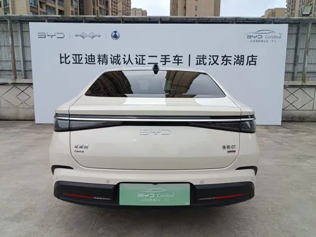 BYD Seal 07 DM-i — Фото автомобиля 19