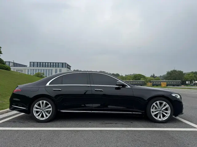 Mercedes-Benz S-Class — Фото автомобиля 4