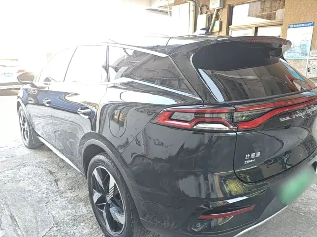 BYD Tang — Фото автомобиля 4