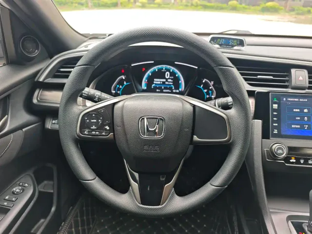 Honda Civic — Фото автомобиля 16