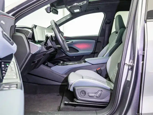 Audi Q6L e-tron — Фото автомобиля 10