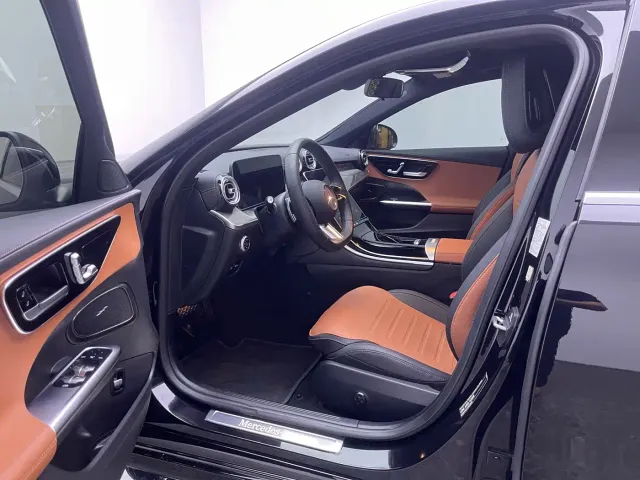 Mercedes-Benz C-Class — Фото автомобиля 11