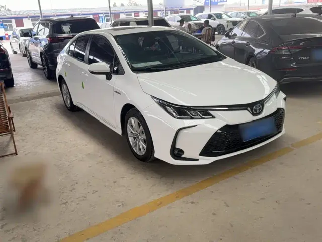 Toyota Corolla — Фото автомобиля 3