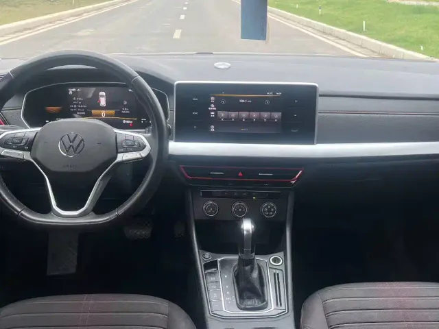 Volkswagen Lavida — Фото автомобиля 5