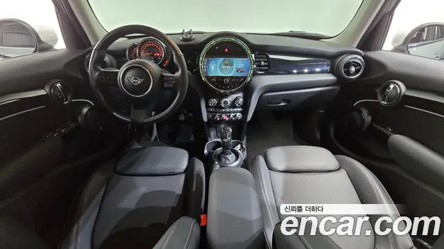MINI Cooper — Фото автомобиля 7