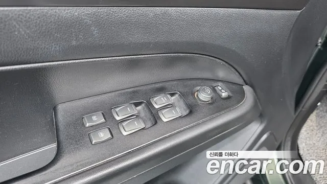 KG_Mobility_Ssangyong Rexton Новый Rexton Sport Дизель 2.2 4WD — Фото автомобиля 17