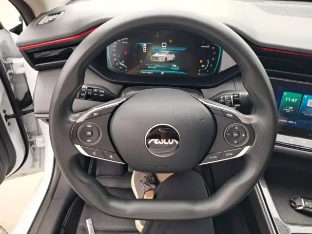 Dongfeng Yixuan MAX — Фото автомобиля 10