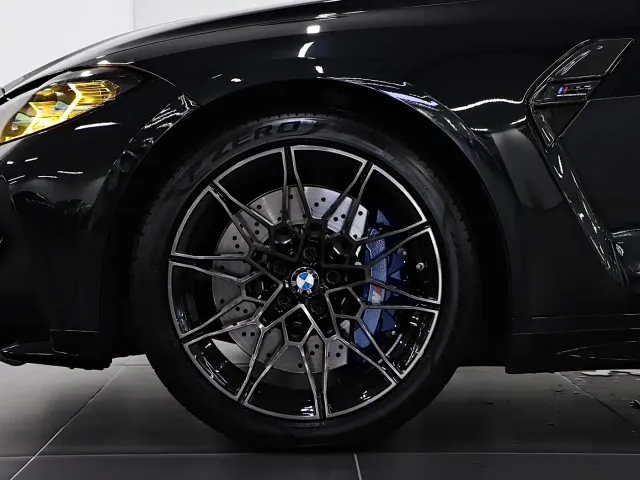 BMW M4 — Фото автомобиля 8