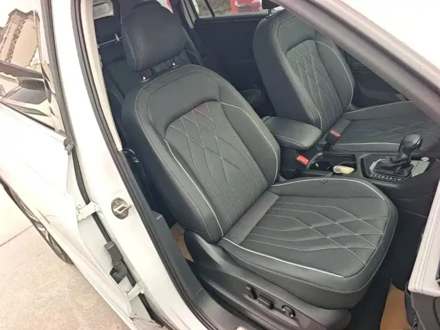 Volkswagen Tiguan L PHEV — Фото автомобиля 24