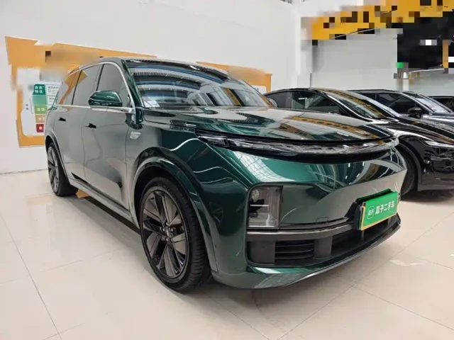 Li Auto L9 — Фото автомобиля 3