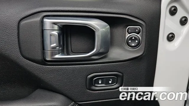 Jeep Wrangler Wrangler (JL) — Фото автомобиля 24
