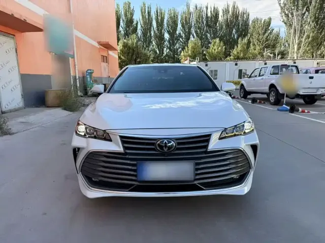 Toyota Avalon — Фото автомобиля 7
