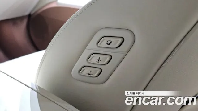 Hyundai Grandeur GN7 — Фото автомобиля 27