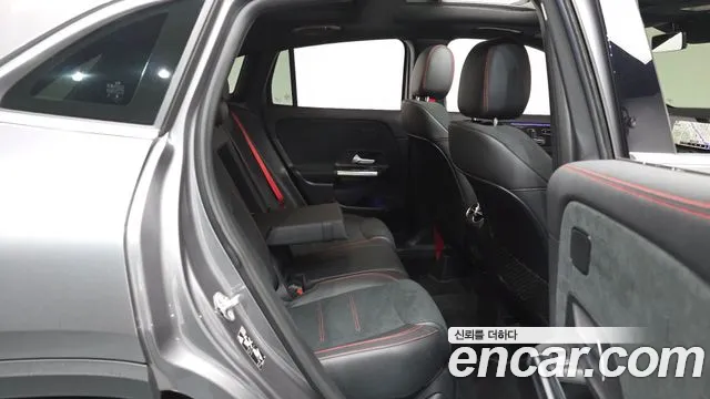 Mercedes-Benz GLA-Class H247 — Фото автомобиля 17