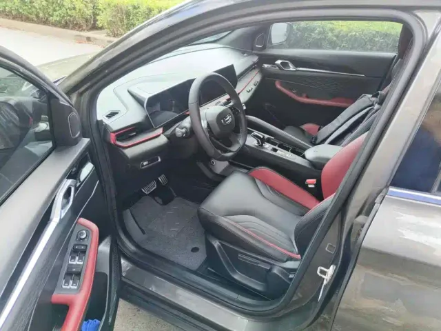 Geely Binyue 2022 Binyue COOL 1.5TD DCT Hot Power Edition — Фото автомобиля 8