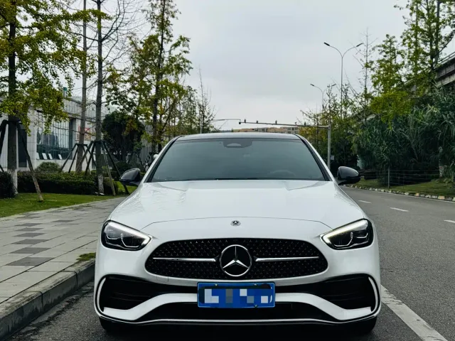 Mercedes-Benz C-Class — Фото автомобиля 2
