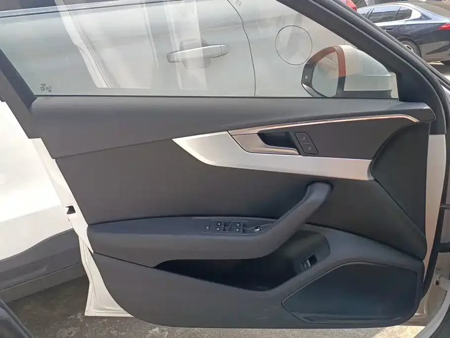 Audi Audi A4L 2022 40 TFSI Fashion Dynamic — Фото автомобиля 7