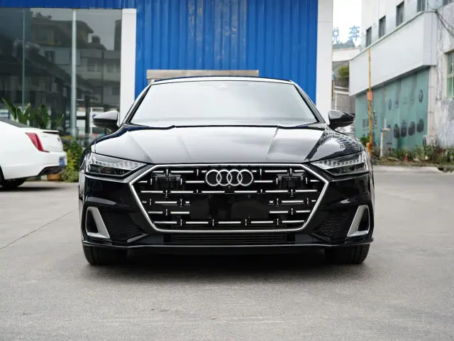Audi A7L — Фото автомобиля 4