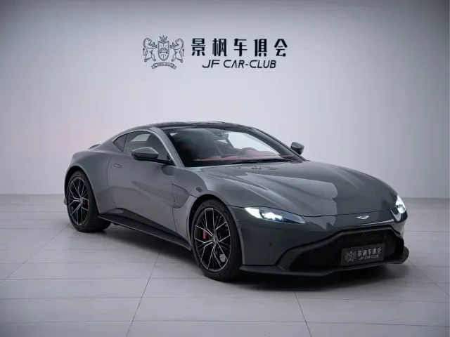 Aston Martin V8 Vantage — Фото автомобиля 3
