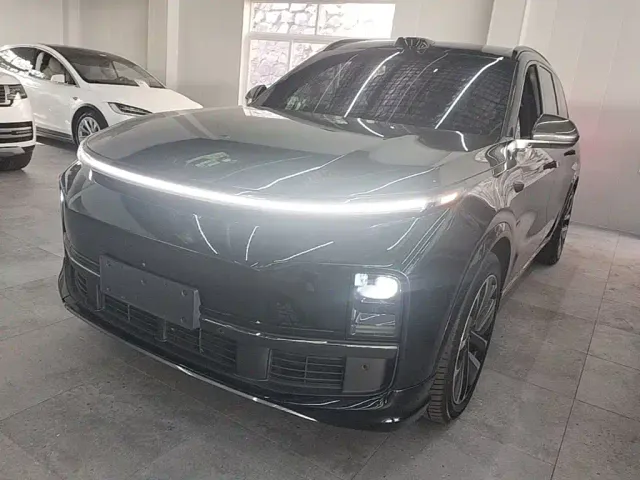 Фотография автомобиля — Li Auto L9
