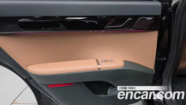 Hyundai Grandeur GN7 — Фото автомобиля 14
