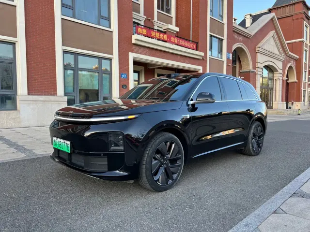 Фотография автомобиля — Li Auto L6