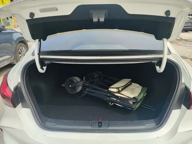 MG MG5 2025 180DVVT Global Luxury Edition — Фото автомобиля 18