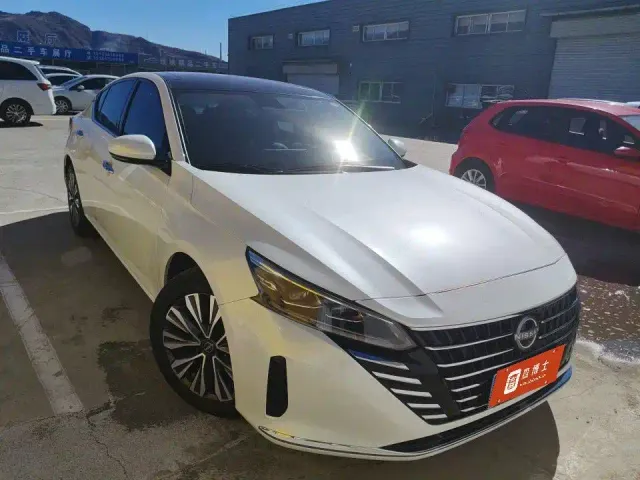 Nissan Teana — Фото автомобиля 2