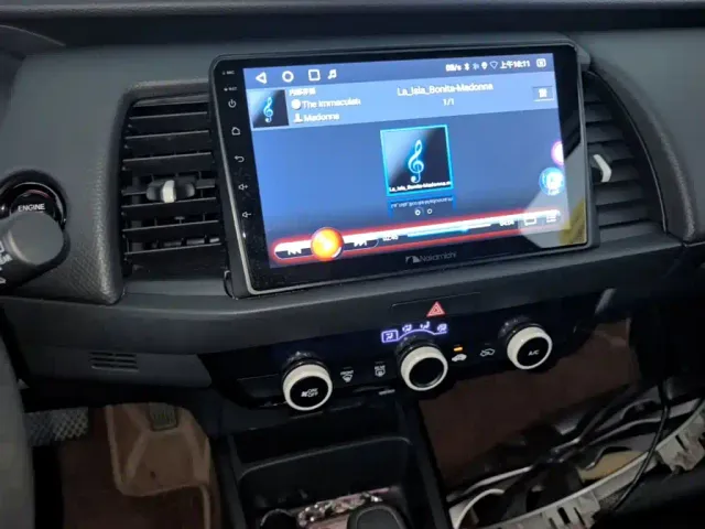 Honda Fit — Фото автомобиля 12