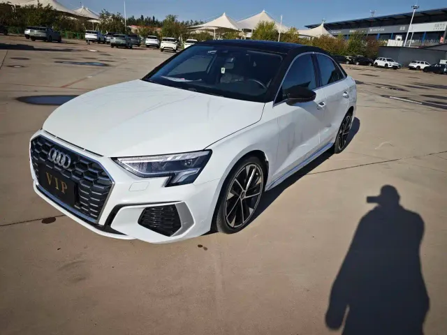 Фотография автомобиля — Audi A3