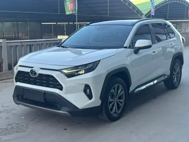 Фотография автомобиля — Toyota RAV4