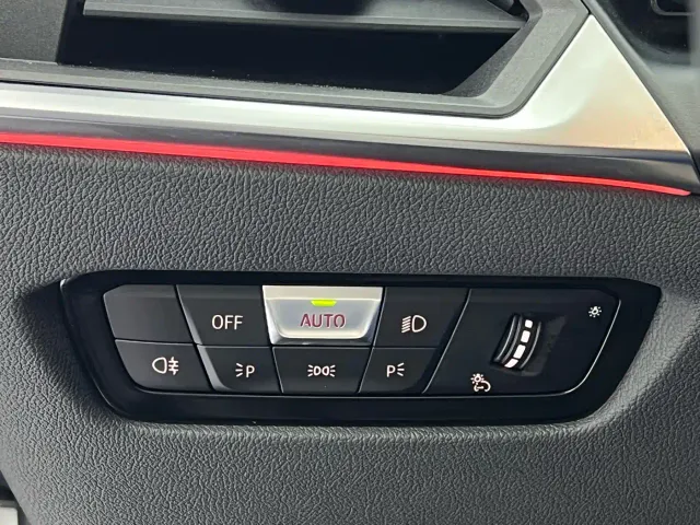 BMW 3 Series — Фото автомобиля 14