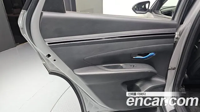 Hyundai Tucson Tucson (NX4) Дизель 2.0 4WD — Фото автомобиля 25