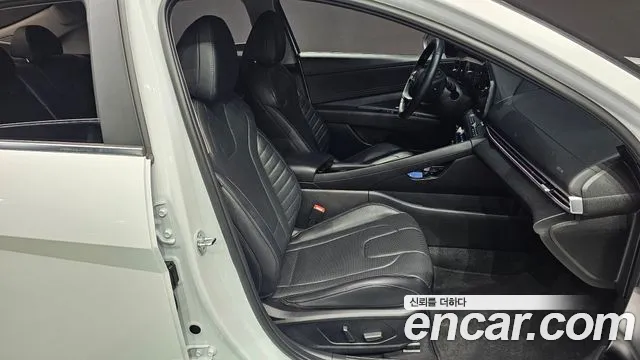 Hyundai AVANTE Avante (CN7) — Фото автомобиля 10