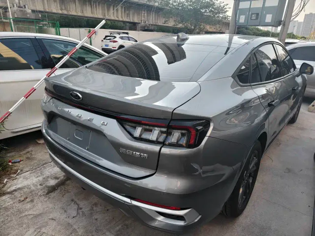 Ford Mondeo — Фото автомобиля 4