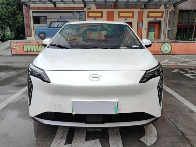 GAC Aion Y — Фото автомобиля 2